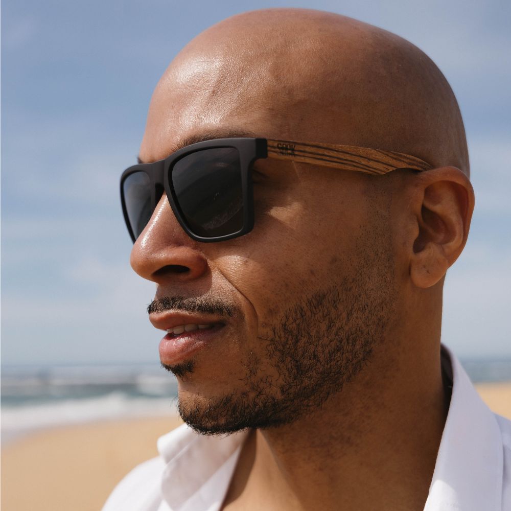 DALTON l BlackFrame l Polarised Black Lens l Walnut Wooden Arms