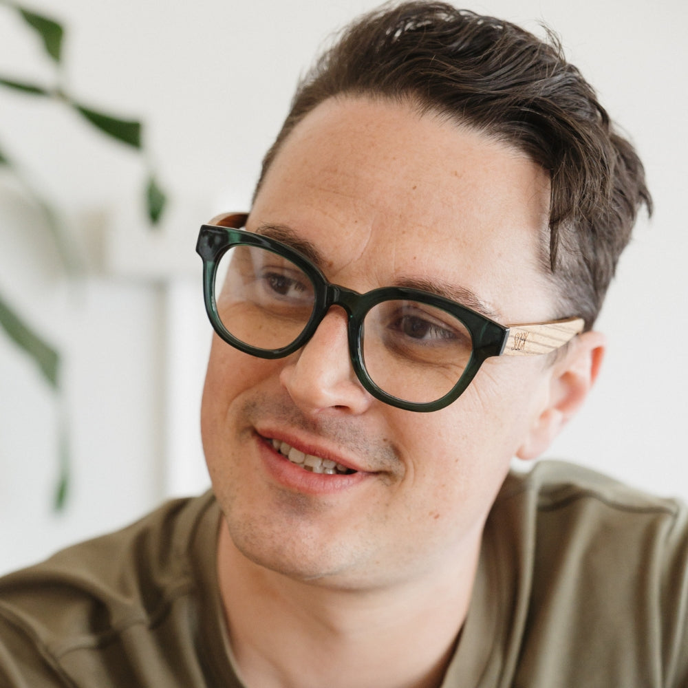 ALIVE BOTTLE GREEN l Reader l Blue Light Blocking Magnifying