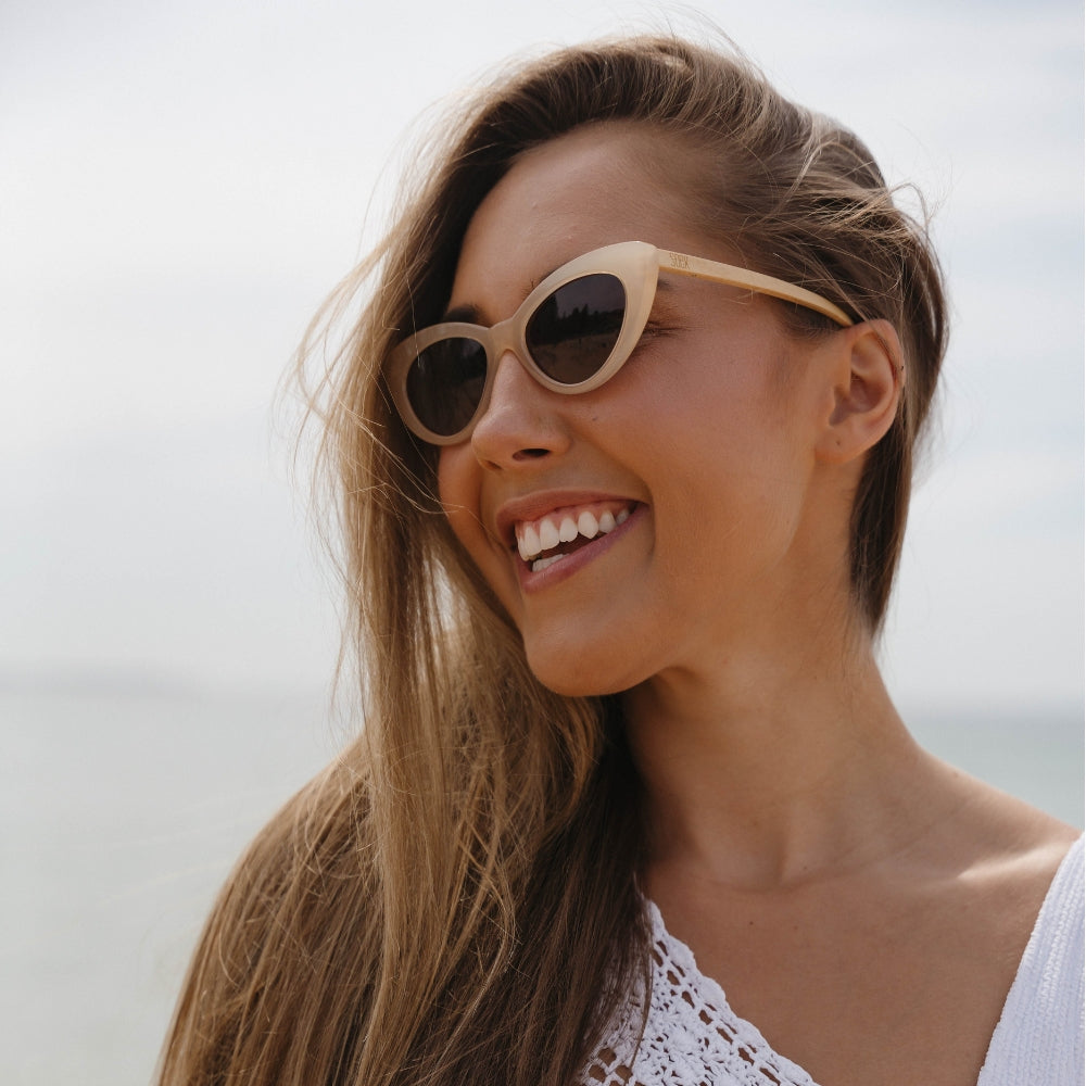 SAVANNAH NUDE Brown Gradient Lens l White Maple Arms