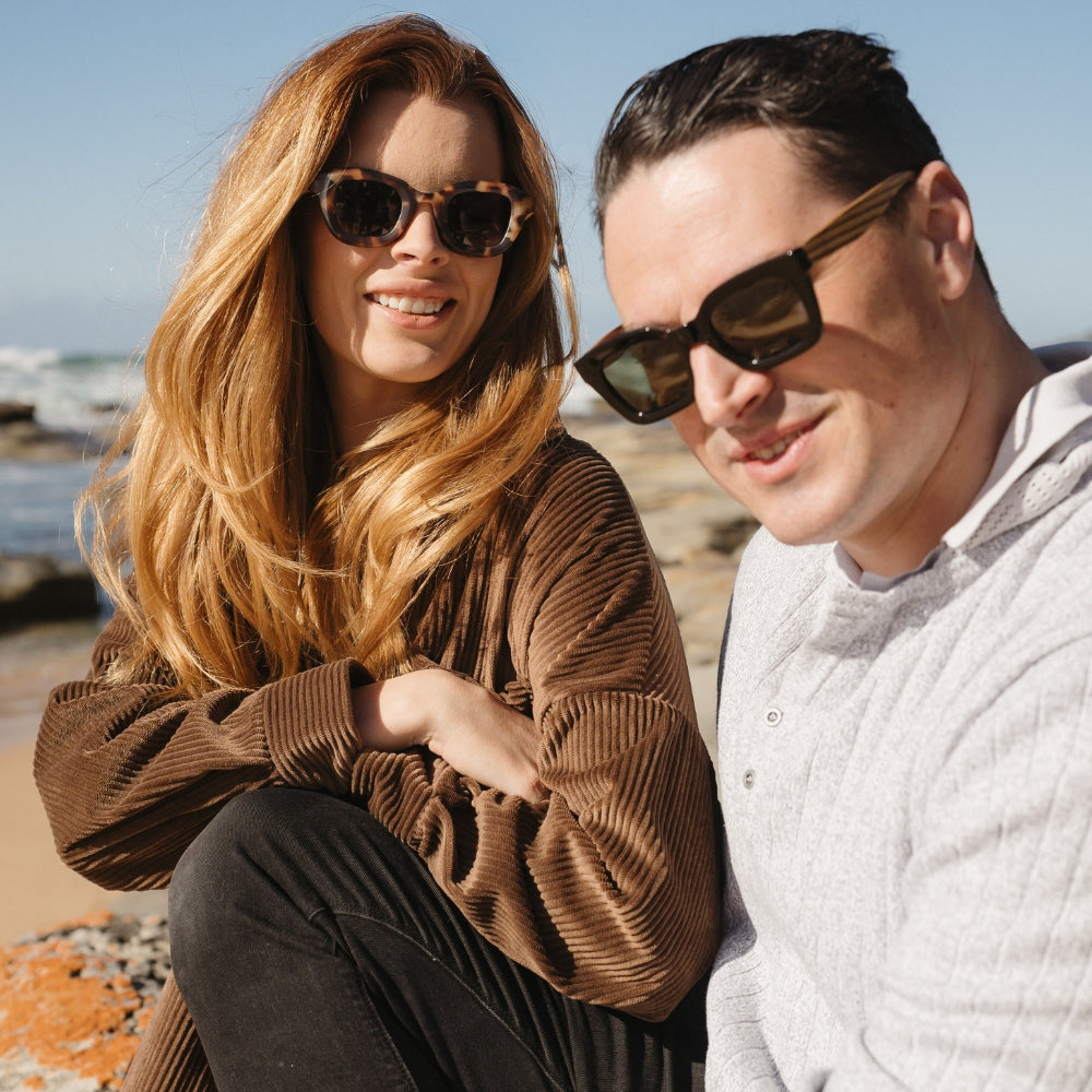 ZAHRA MIDNIGHT l Brown Graduated l Walnut Arms