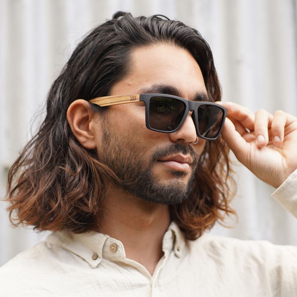 DALTON l BlackFrame l Polarised Black Lens l Walnut Wooden Arms