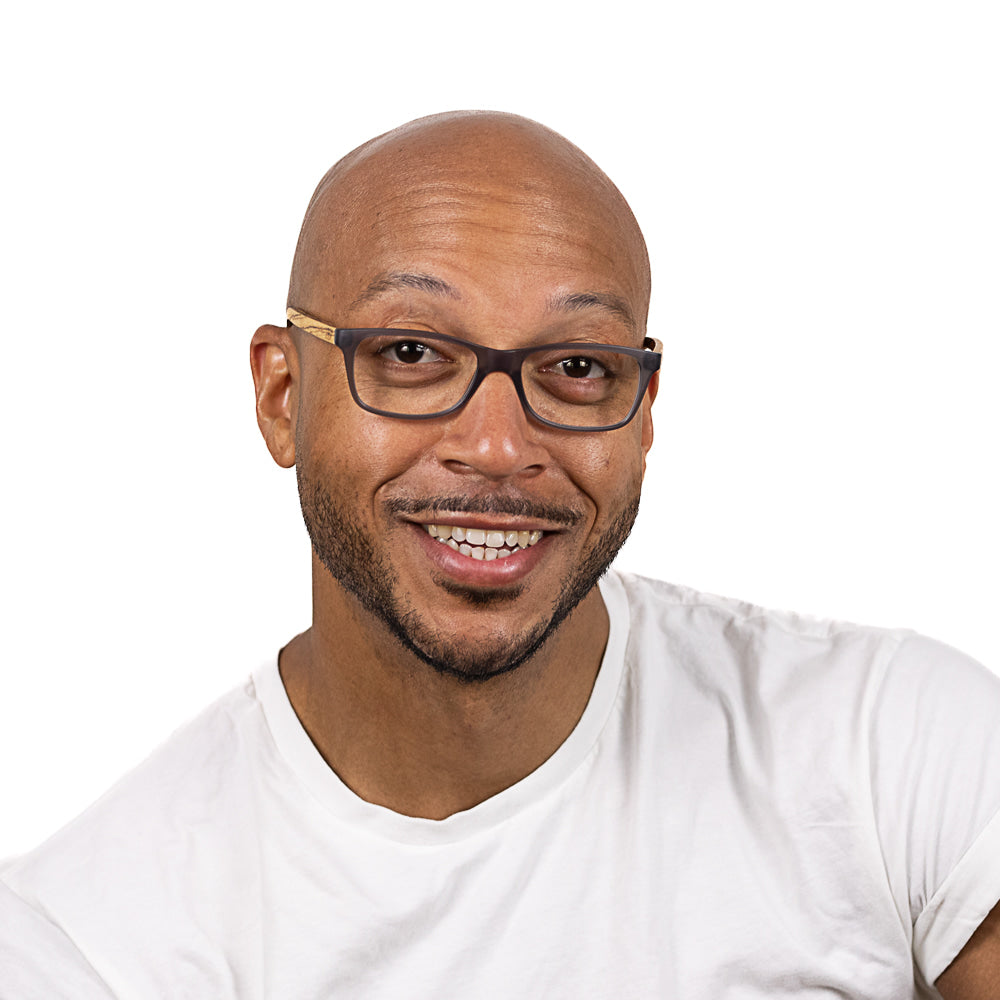 WATSONS BAY l Wooden Magnifying Blue Light Reader