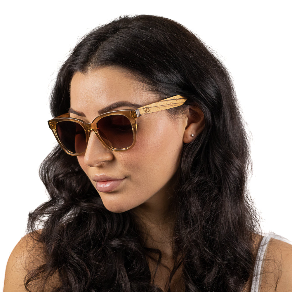 LILA GRACE CHAMPAGNE l Brown Gradient Lens l Walnut Arms