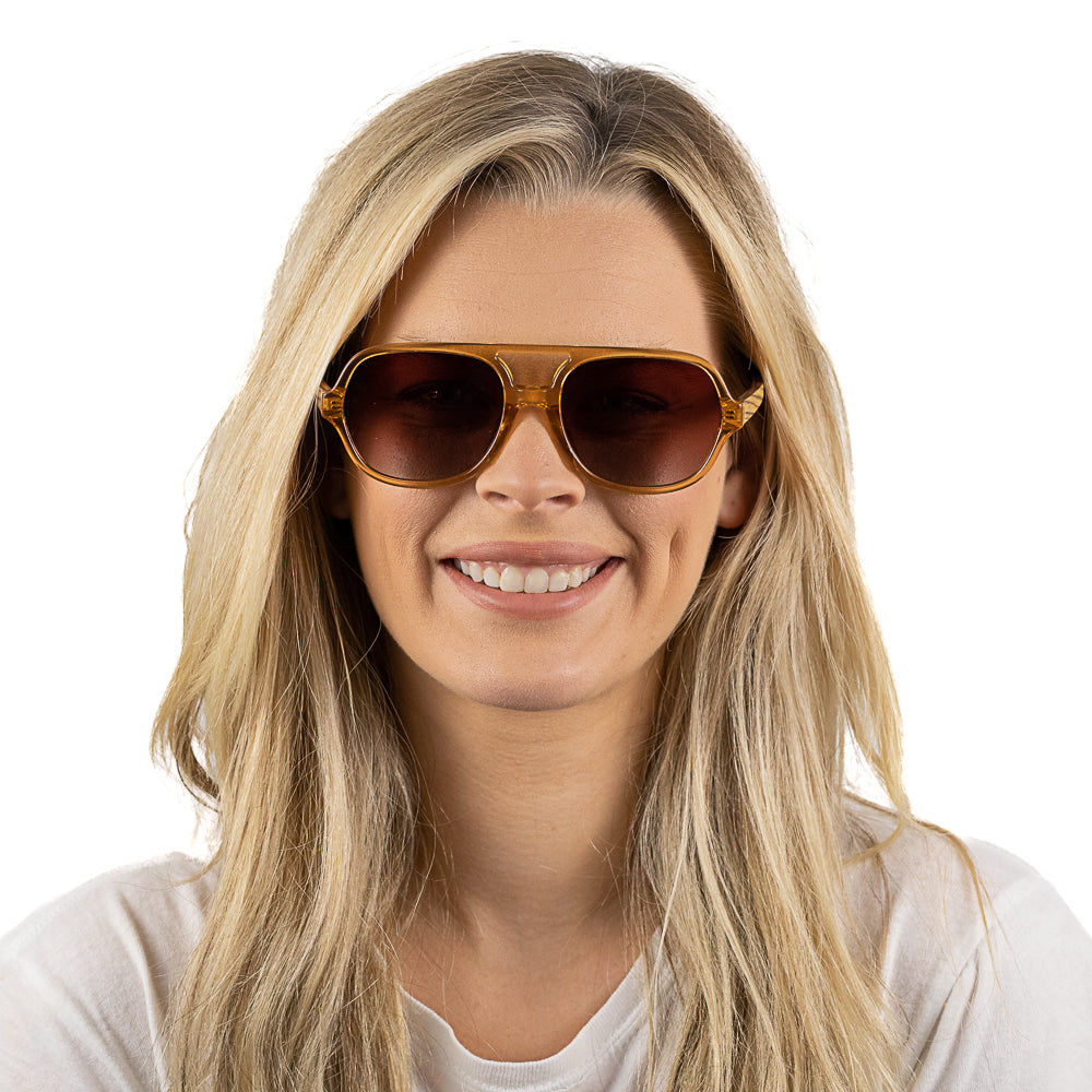 BILLY Clear Brown l Clear Brown Frame l White Maple Wooden Arms