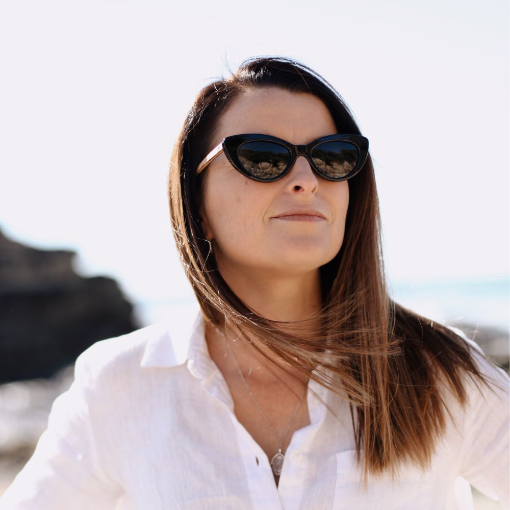 SAVANNAH MIDNIGHT - Black Wooden Polarised Sunglasses with Khaki Gradient Lens and White Maple Arms - SOEK South Africa